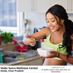 Avoid stress, distractions, or negative emotions while eating | Vedic Sutra Wellness Center